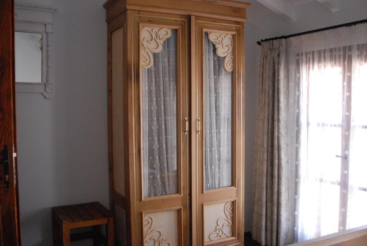 Aliye Hanim Hotel Ayvalı Quarto foto