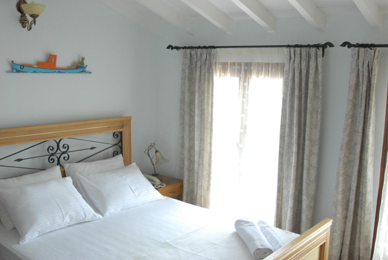 Aliye Hanim Hotel Ayvalı Quarto foto